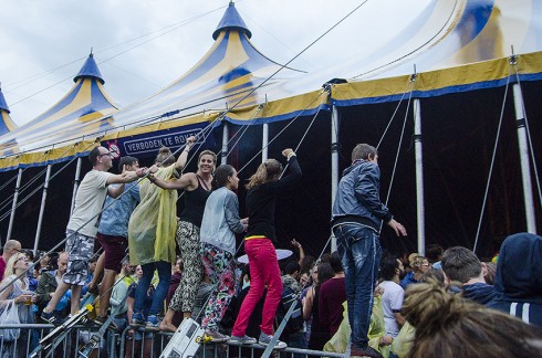 De Alpha barst uit zijn voegen tijdens de Jeugd van Tegenwoordig.