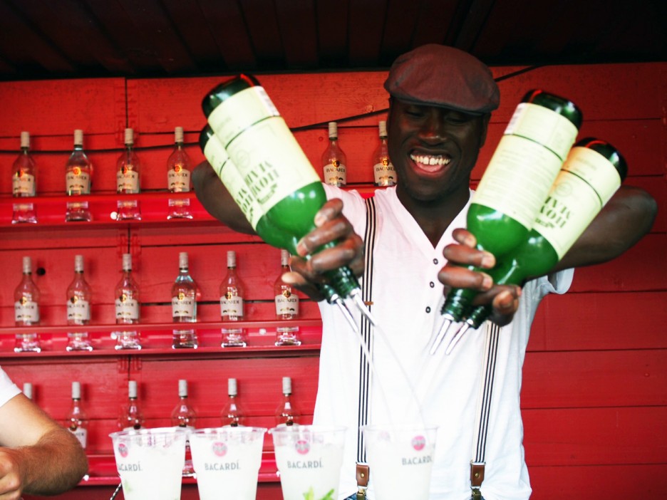 Cocktails bij de Hacienda.